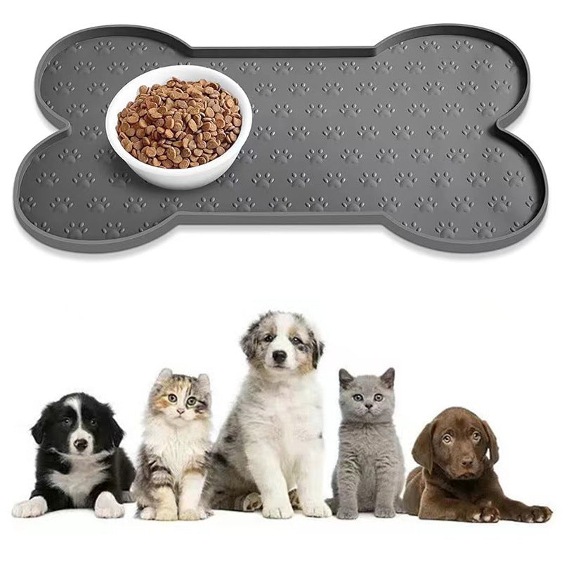 Transform Mealtime with the Silicone Pet Anti-spill Feeding Mat!